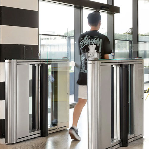 Enter product details (such as color, size, materials etc.) and other specific requirements to receive an accurate quote.